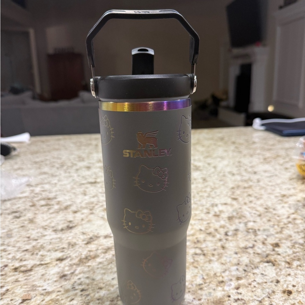 Stanley Iridescent Gray Tumbler with Hello Kitty 30oz
